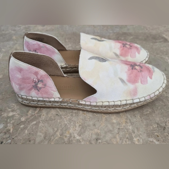 Gentle SoulsWomen's Seville Espadrille Flats.  Size 7 - Picture 2 of 10